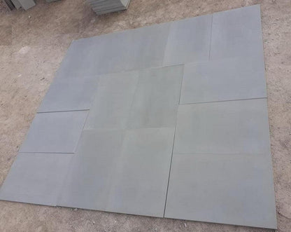 Kandla grey smooth sandstone paving