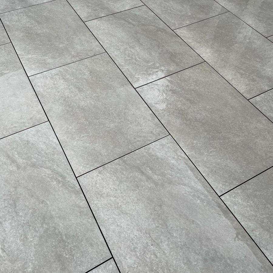 hammer  grey porcelain paving