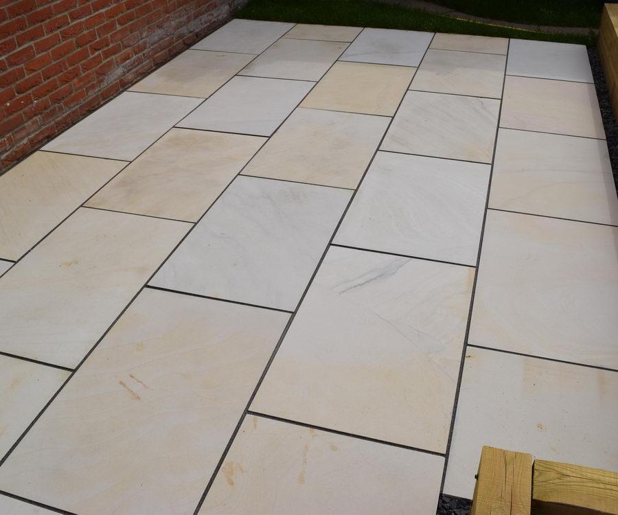 mint smooth sandstone paving 900 x 600